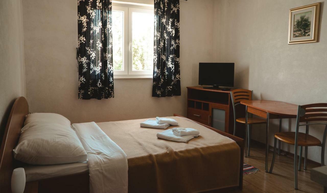 Njofra Banj Apartment Ngoại thất bức ảnh